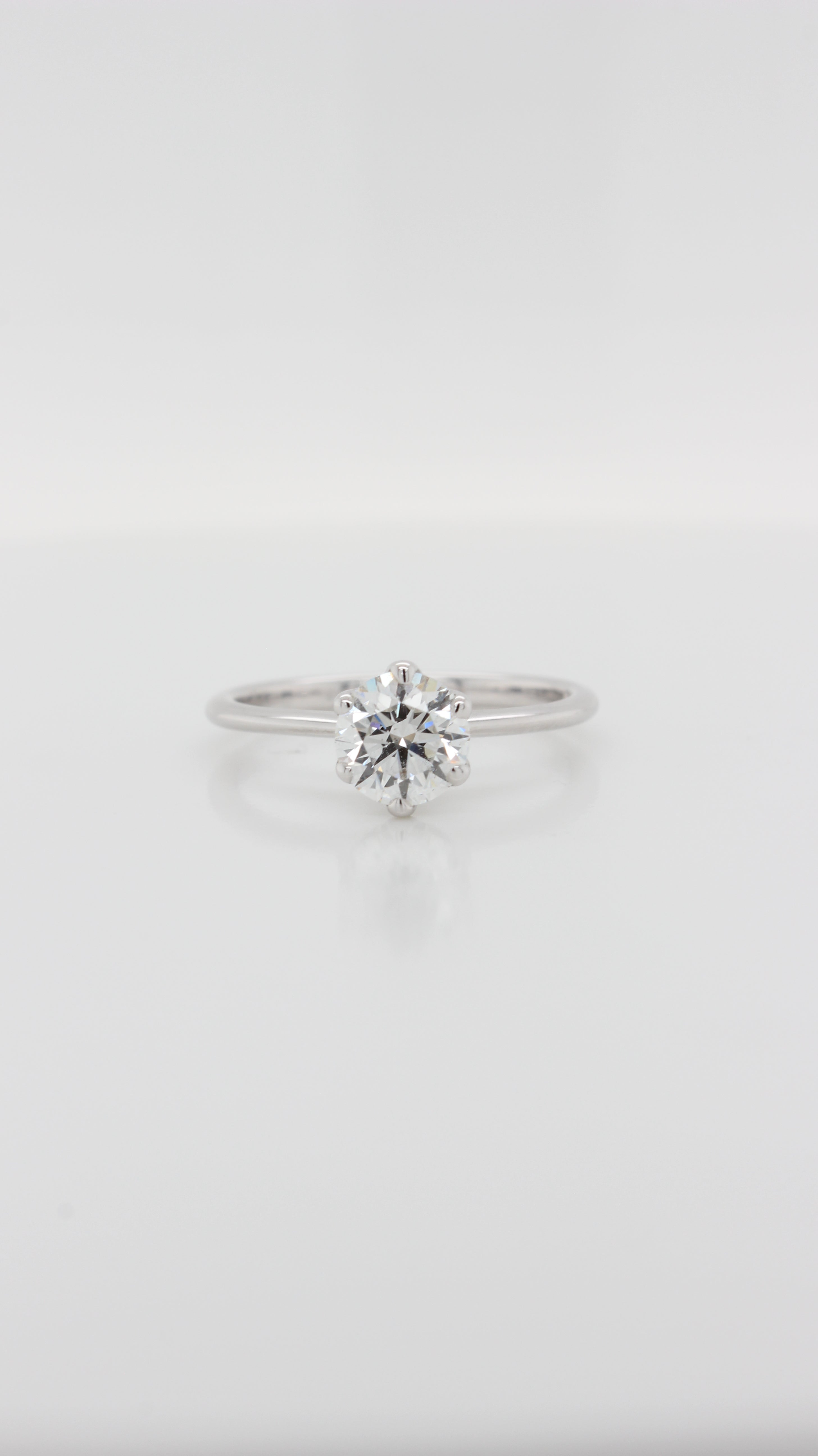 0.80ct Round Brilliant Diamond in the Parker Classic Solitaire