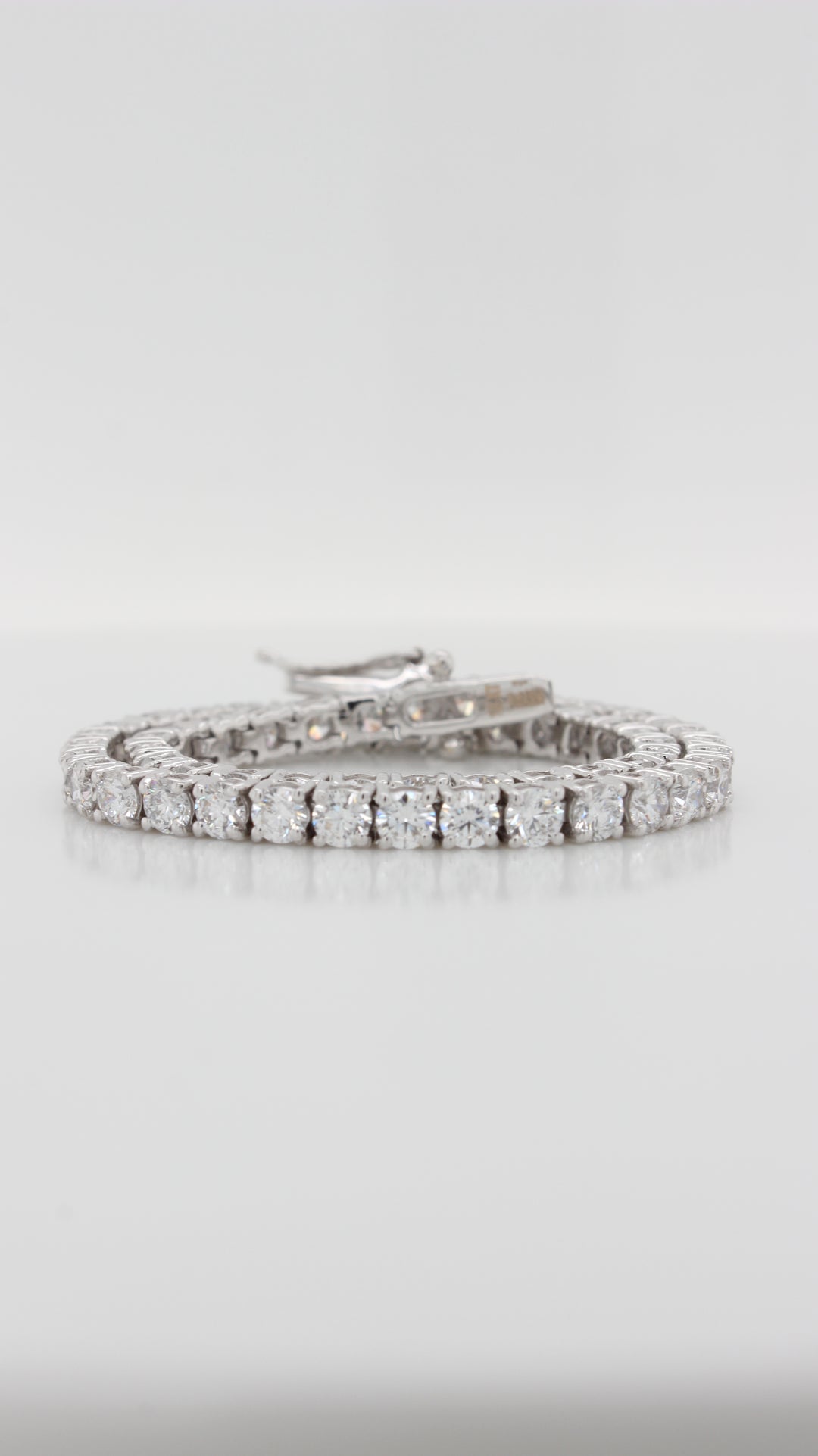 5.30Ct Round Brilliant Cut Classic Tennis Bracelet