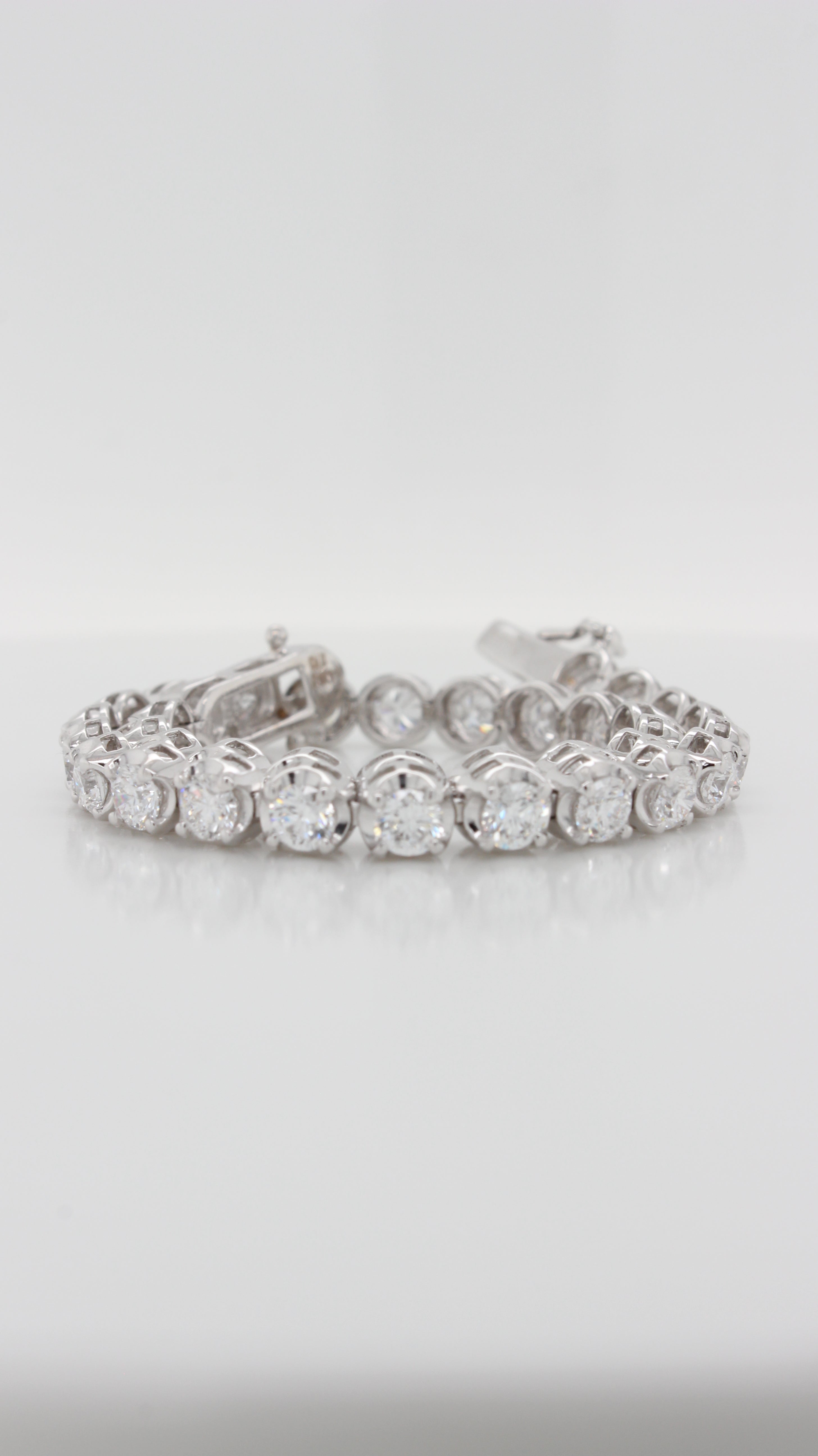 3.00ct Round Brilliant Cut Crown Set Tennis Bracelet